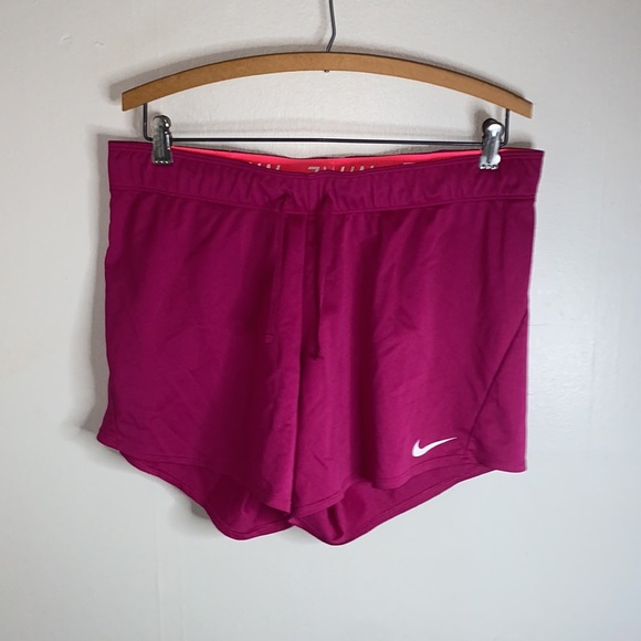 🎱Perfect pink Nike athletic shorts! - Picture 2 of 8